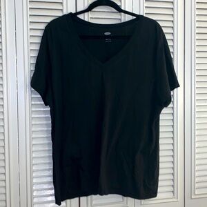 Old Navy Black Relaxed Fit T-Shirt